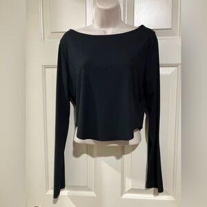 Wild Fable woman large pullover cropped length top